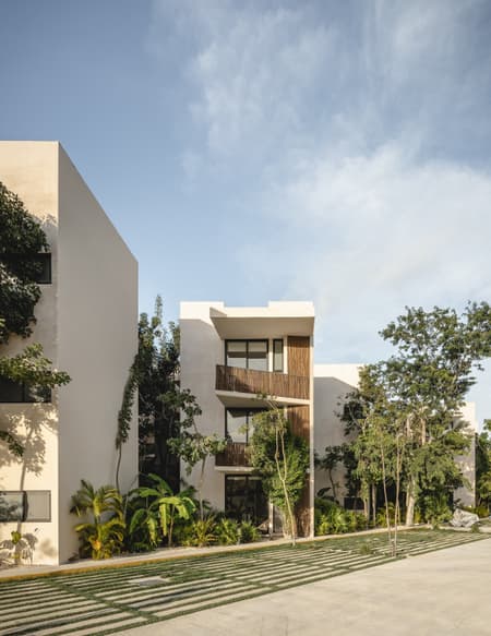 OPHELIA Apartments